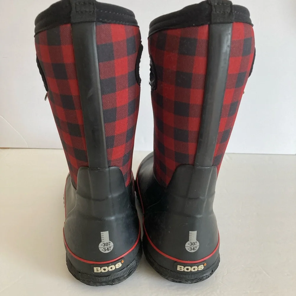 Bogs Kids Black and Red Plaid Waterproof Rain Boots Youth Size 4